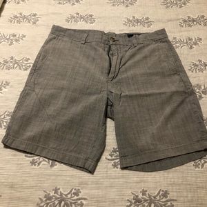 Vineyard Vines - Men’s Breaker Short - 33” Waist